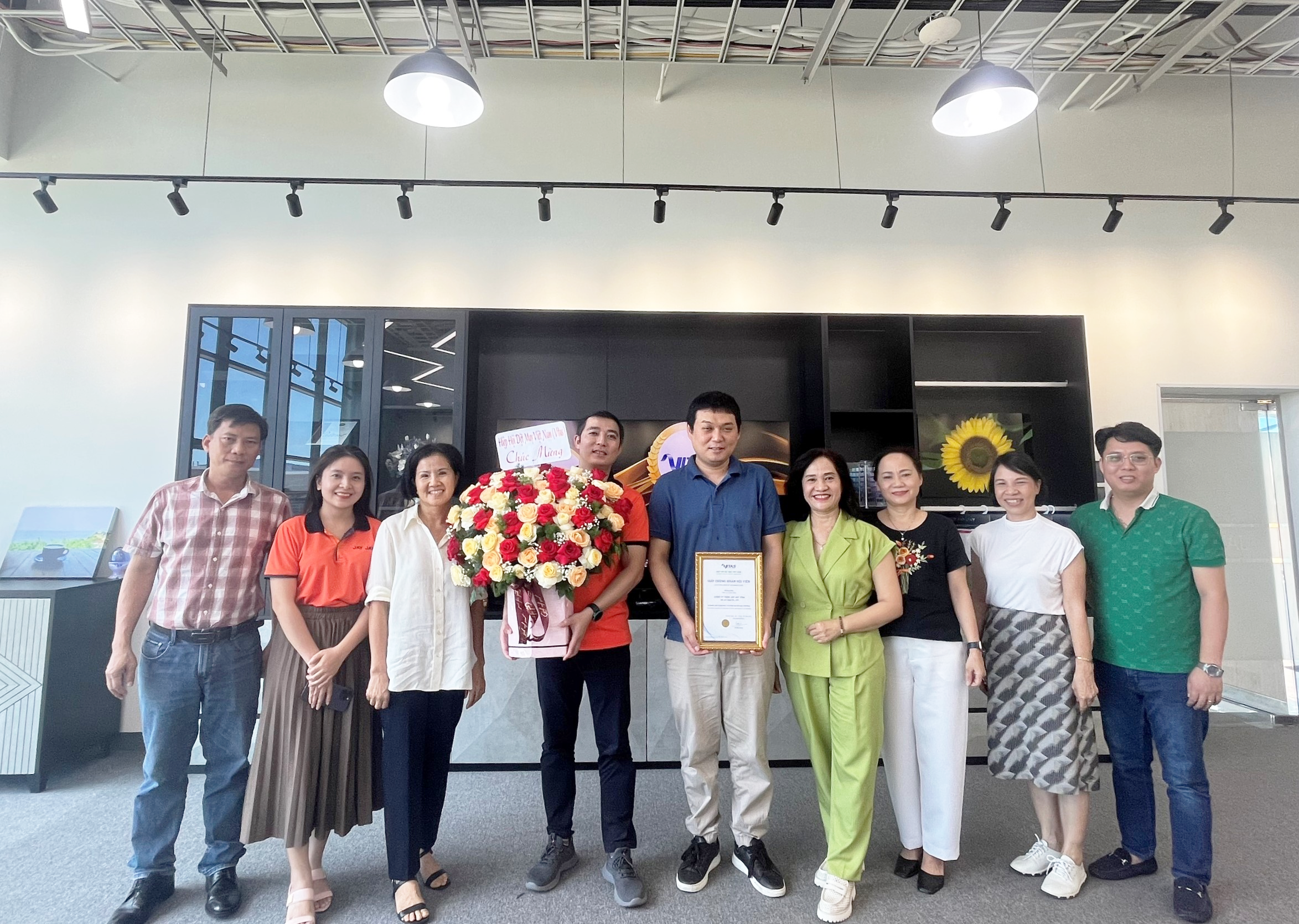 Jay Jay Becomes Official Member of Vietnam Textile and Apparel Association